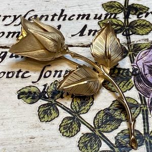 🍒3 for $33🍒 Vintage Gold Tone Rose Pin Brooch Brushed Leaves by Giovanni